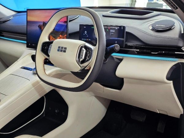 2026-Geely-E5-EM-i-Apex-Phev image:11