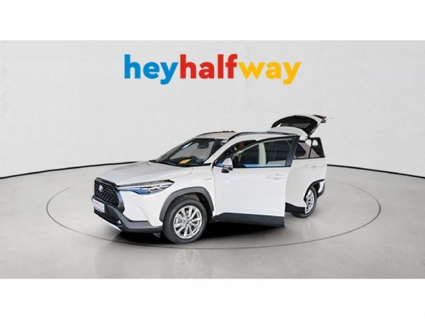2024-Toyota-Corolla-Cross-18-XS-Hybrid image:9