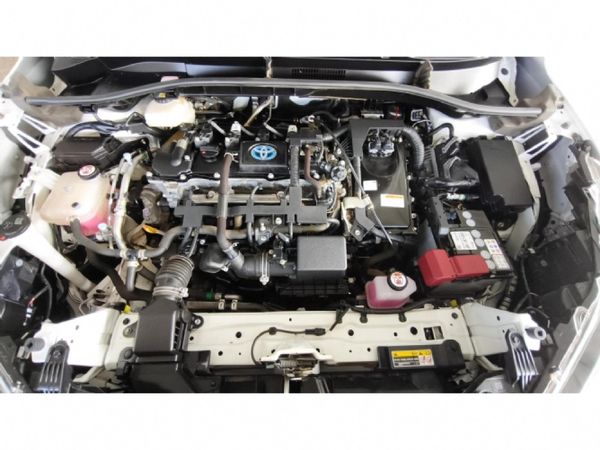 2024-Toyota-Corolla-Cross-18-XS-Hybrid image:21