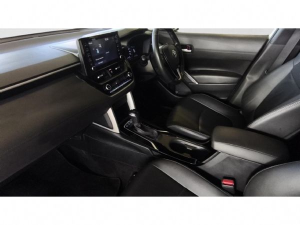 2024-Toyota-Corolla-Cross-18-XS-Hybrid image:22