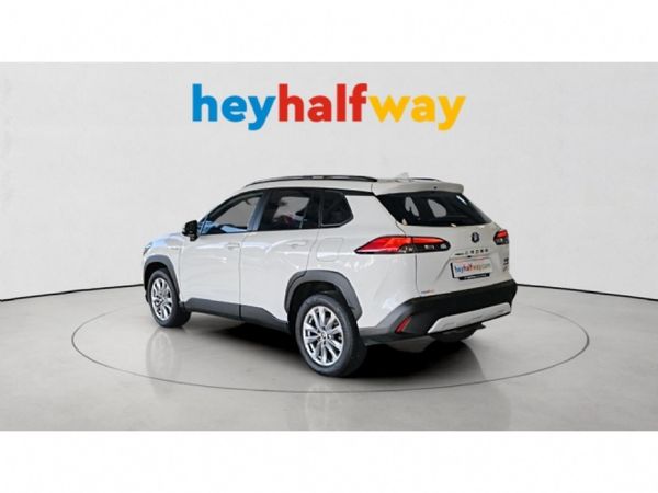 2024-Toyota-Corolla-Cross-18-XS-Hybrid image:4