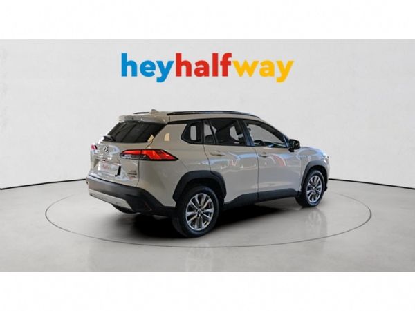 2024-Toyota-Corolla-Cross-18-XS-Hybrid image:5