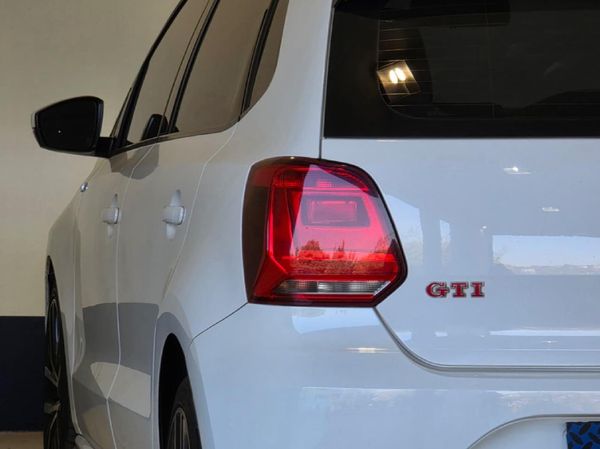 2015-Volkswagen-Polo-GTI-18-TSI-Auto image:7