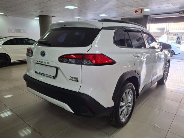 2025-Toyota-Corolla-Cross-18-XS-Hybrid image:7
