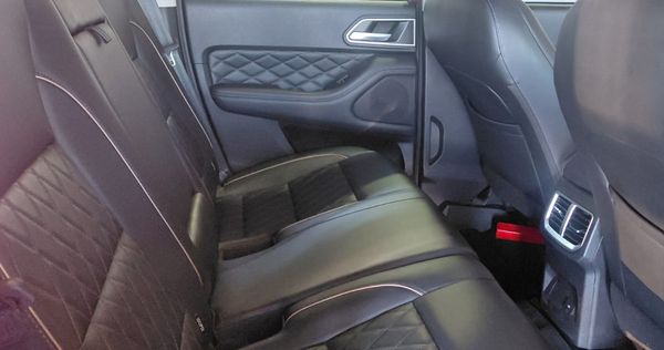 2022-GWM-P-Series-PV-20-TD-LS-4x4-Auto-Double-Cab image:10