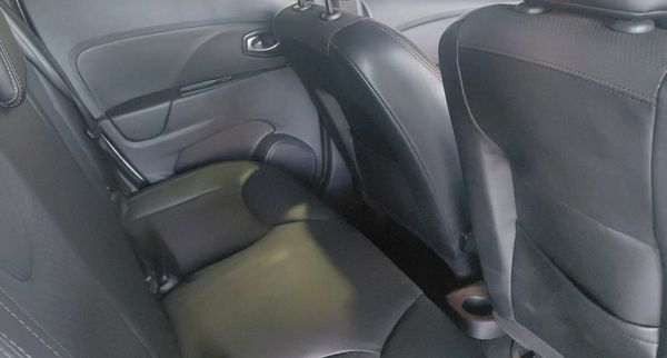 2017-Renault-Clio-IV-900T-Dynamique-5-dr-66kW image:9
