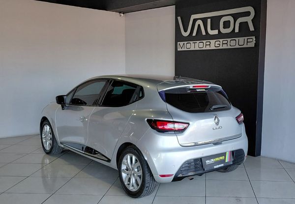 2017-Renault-Clio-IV-900T-Dynamique-5-dr-66kW image:4