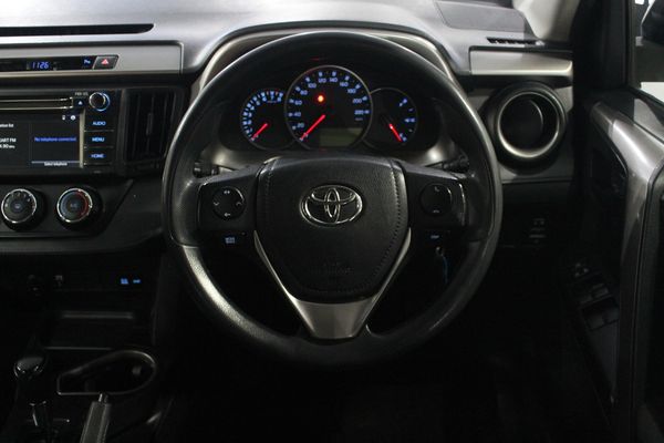2017-Toyota-RAV4-20-GX-Auto image:9