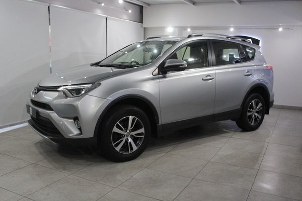 2017-Toyota-RAV4-20-GX-Auto image:1