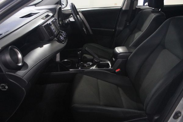 2017-Toyota-RAV4-20-GX-Auto image:5