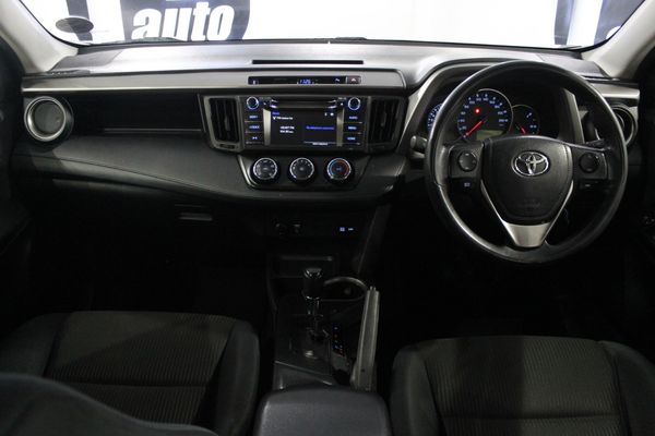 2017-Toyota-RAV4-20-GX-Auto image:8