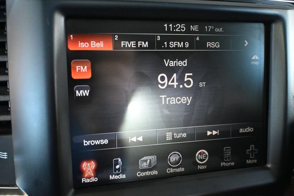 2013-Dodge-Ram-1500-DCab-57-V8-Hemi-Luxury-Laramie-8-SP-AT-4x4 image:12