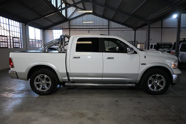 2013-Dodge-Ram-1500-DCab-57-V8-Hemi-Luxury-Laramie-8-SP-AT-4x4 image:31