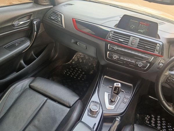 2018-BMW-1-Series-118i-5-dr-M-Sport-Auto image:17