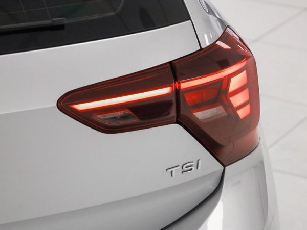 2022-Volkswagen-Polo-10-TSI-Life image:20