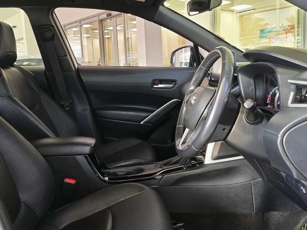 2022-Toyota-Corolla-Cross-18-XS image:13