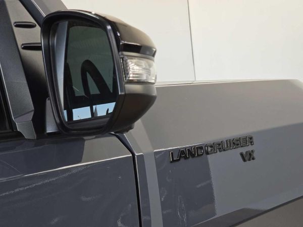 2026-Toyota-Land-Cruiser-FJ-27-VX-Auto image:12
