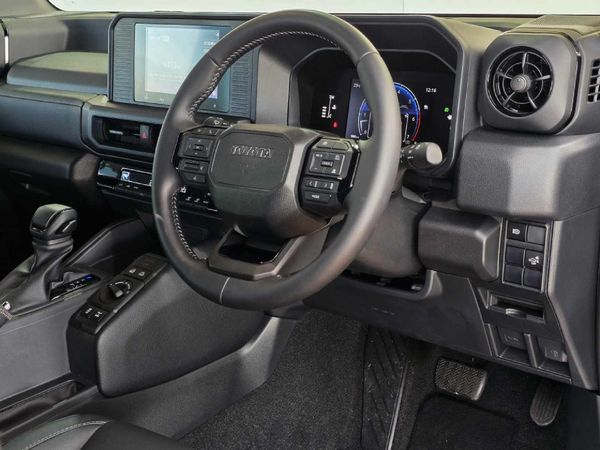 2026-Toyota-Land-Cruiser-FJ-27-VX-Auto image:22