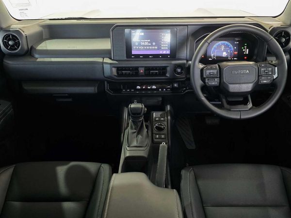 2026-Toyota-Land-Cruiser-FJ-27-VX-Auto image:7