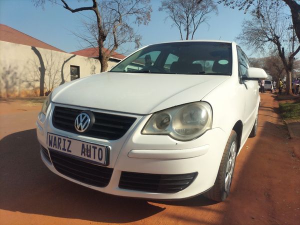 2007-Volkswagen-Polo-14-Trendline image:2