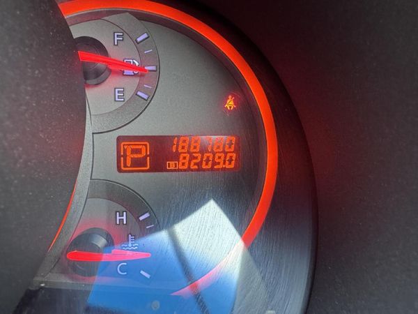 2010-Nissan-Murano-Auto image:9