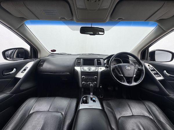 2010-Nissan-Murano-Auto image:10