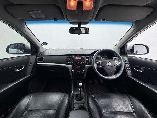 2013-SsangYong-Korando-2-20-CRD image:10