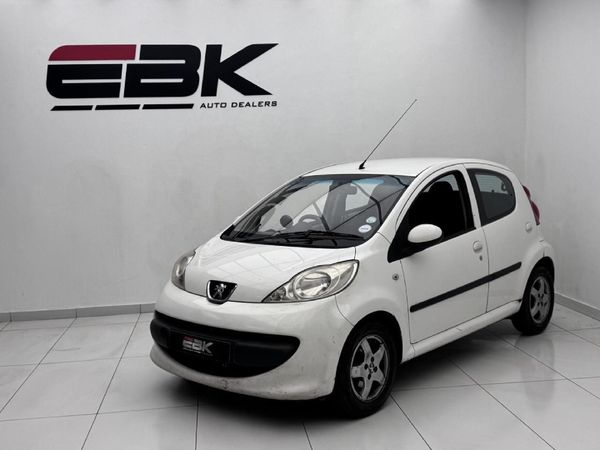 2009-Peugeot-107-XT-X-Line image:2