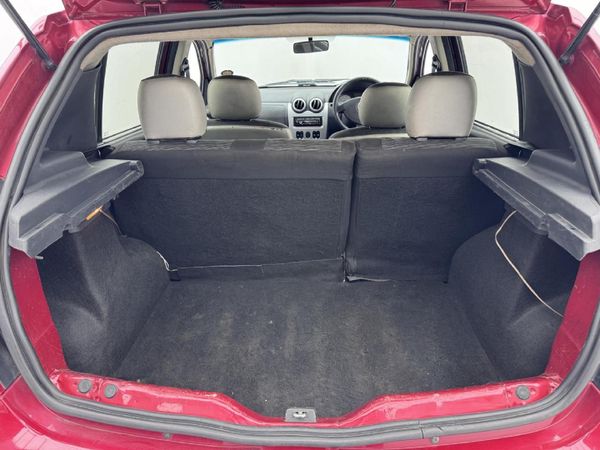 2012-Renault-Sandero-16-Stepway image:12