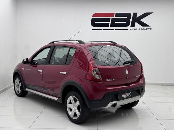 2012-Renault-Sandero-16-Stepway image:3