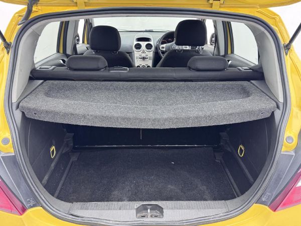 2010-Opel-Corsa-14-Essentia-5-dr image:12