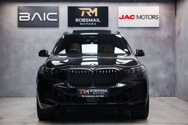 2025-BMW-X5-xDrive30d-M-Sport image:1