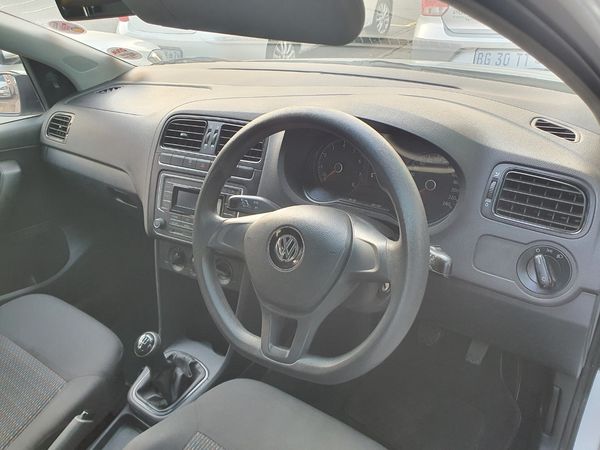 2020-Volkswagen-Polo-Vivo-14-Trendline-5-dr image:12