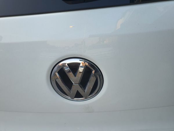 2020-Volkswagen-Polo-Vivo-14-Trendline-5-dr image:7