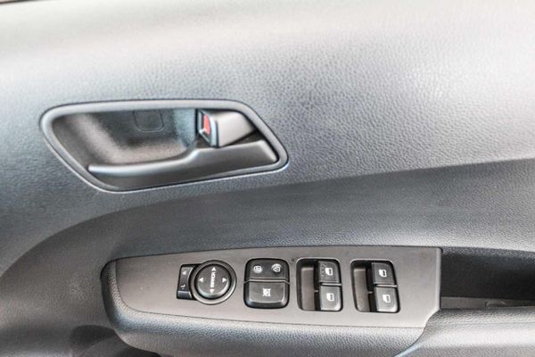 2026-Kia-Picanto-10-LS image:12