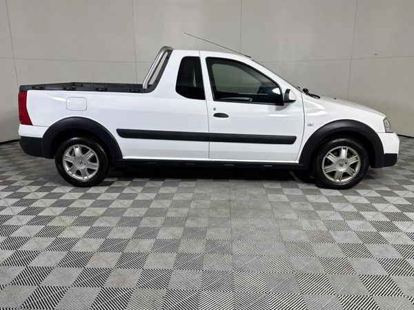 2022-Nissan-NP200-16-SE image:11