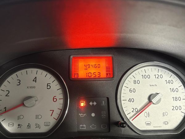 2022-Nissan-NP200-16-SE image:1