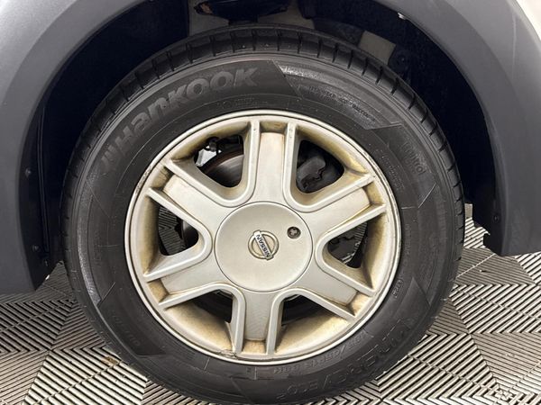 2022-Nissan-NP200-16-SE image:3