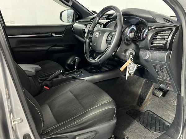 2019-Toyota-Hilux-28-GD-6-Raider-4x4-Auto-Double-Cab image:8