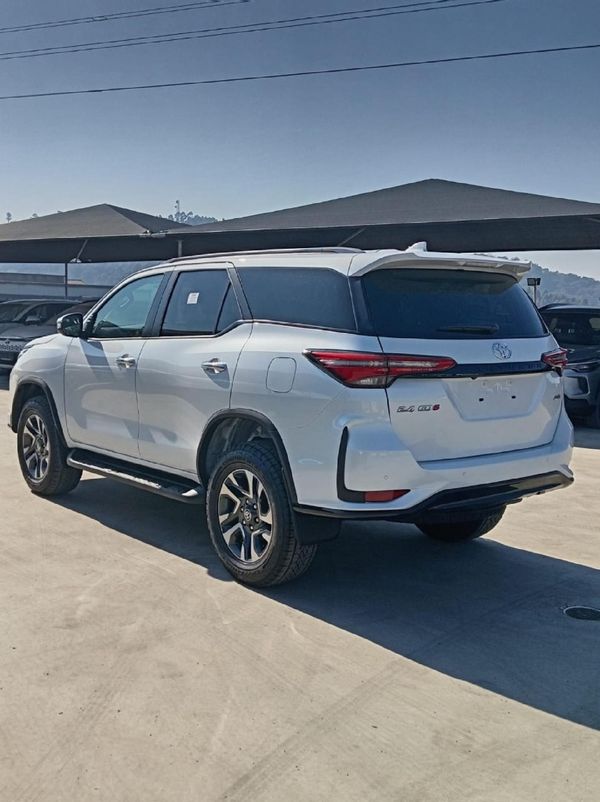 2026-Toyota-Fortuner-24-GD-6-4x4-Auto image:8