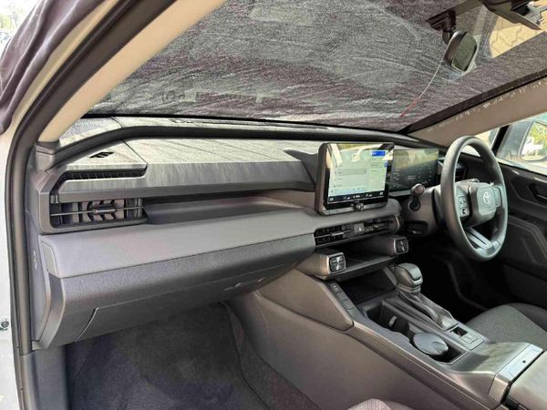 2026-Toyota-RAV4-25-GX-Hybrid-CVT-Auto-E-Four image:15
