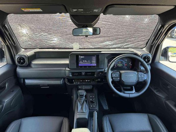 2026-Toyota-Land-Cruiser-FJ-27-VX-Auto image:9