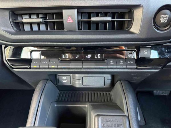 2026-Toyota-Land-Cruiser-FJ-27-VX-Auto image:11