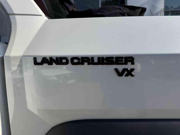 2026-Toyota-Land-Cruiser-FJ-27-VX-Auto image:7