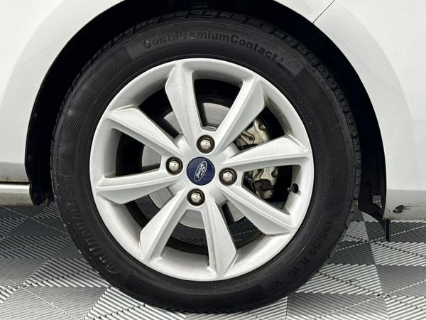 2019-Ford-Fiesta-10-EcoBoost-Trend-5-dr-Auto image:5