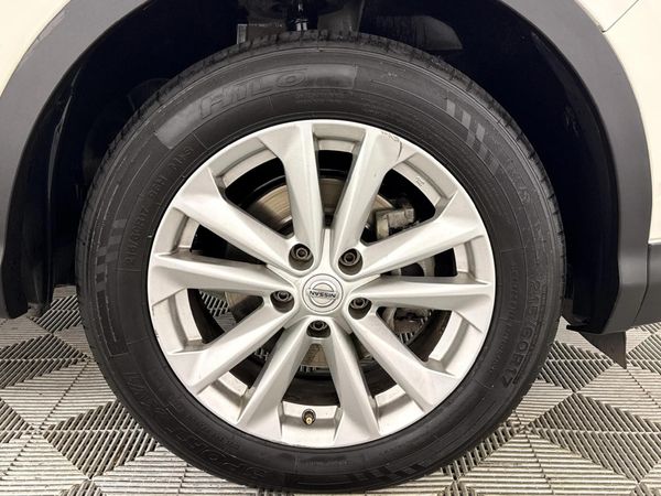 2016-Nissan-Qashqai-12T-Acenta-Auto image:5