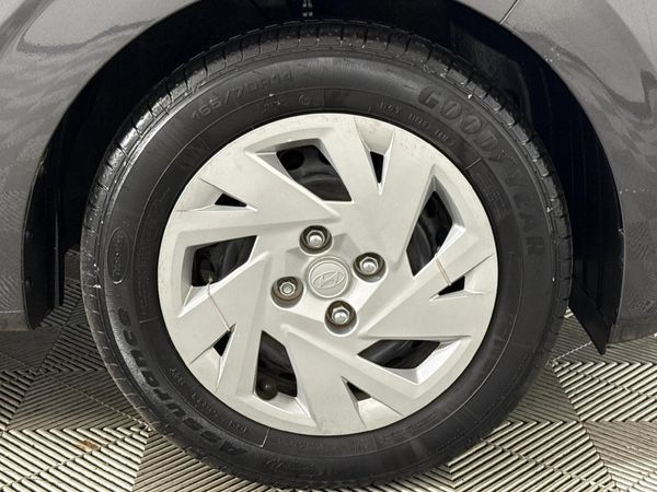 2024-Hyundai-Grand-i10-10-Motion image:4