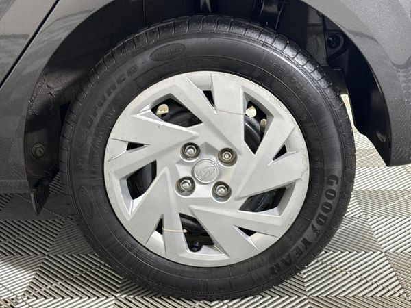 2024-Hyundai-Grand-i10-10-Motion image:6