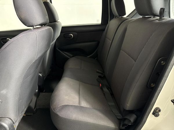 2009-Nissan-Livina-16-Visia-X-Gear image:2