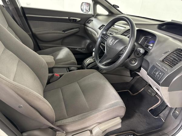 2006-Honda-Civic-18-EXi-Sedan-Auto image:9